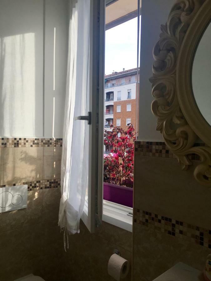 Zonatortona B&B Milaan Buitenkant foto
